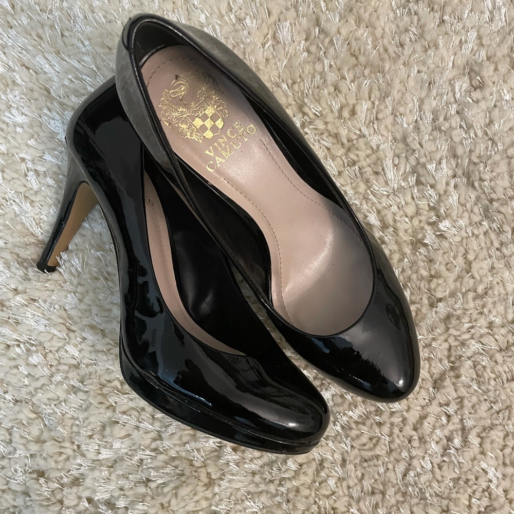 Vince Camuto Black Pumps